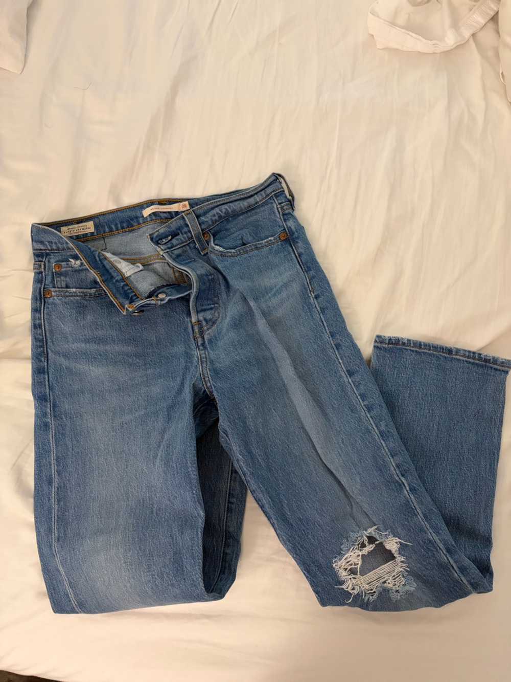 Levi's Women's Straight-Leg Distressed Light Blue Jeans